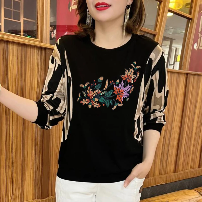 减龄女装圆领上衣春季新款烫钻时尚宽松遮肚大码外穿洋气妈妈装潮