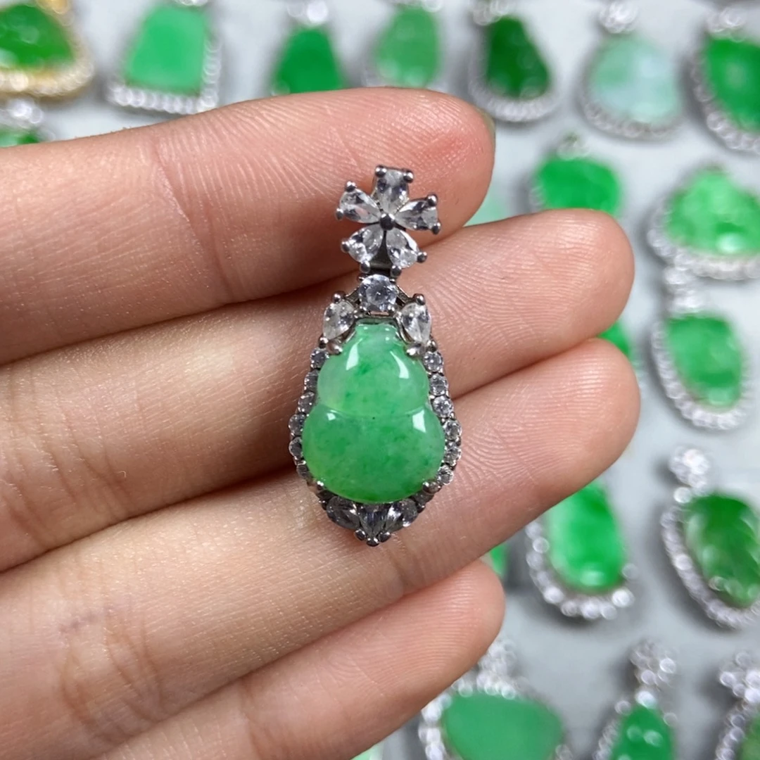 颈饰未镶嵌翡翠葫芦