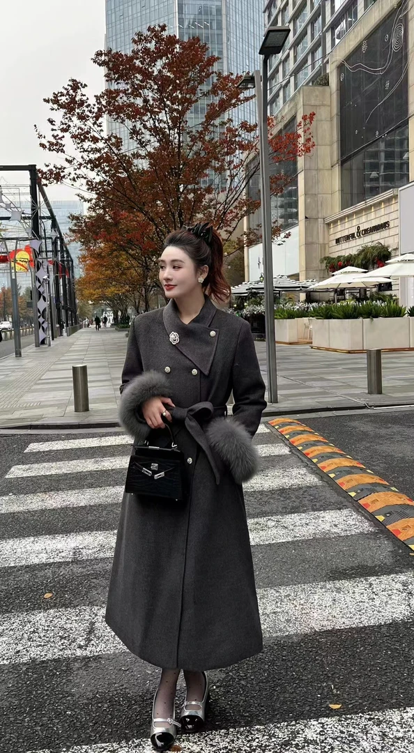 九月高品大衣显瘦气质孤品