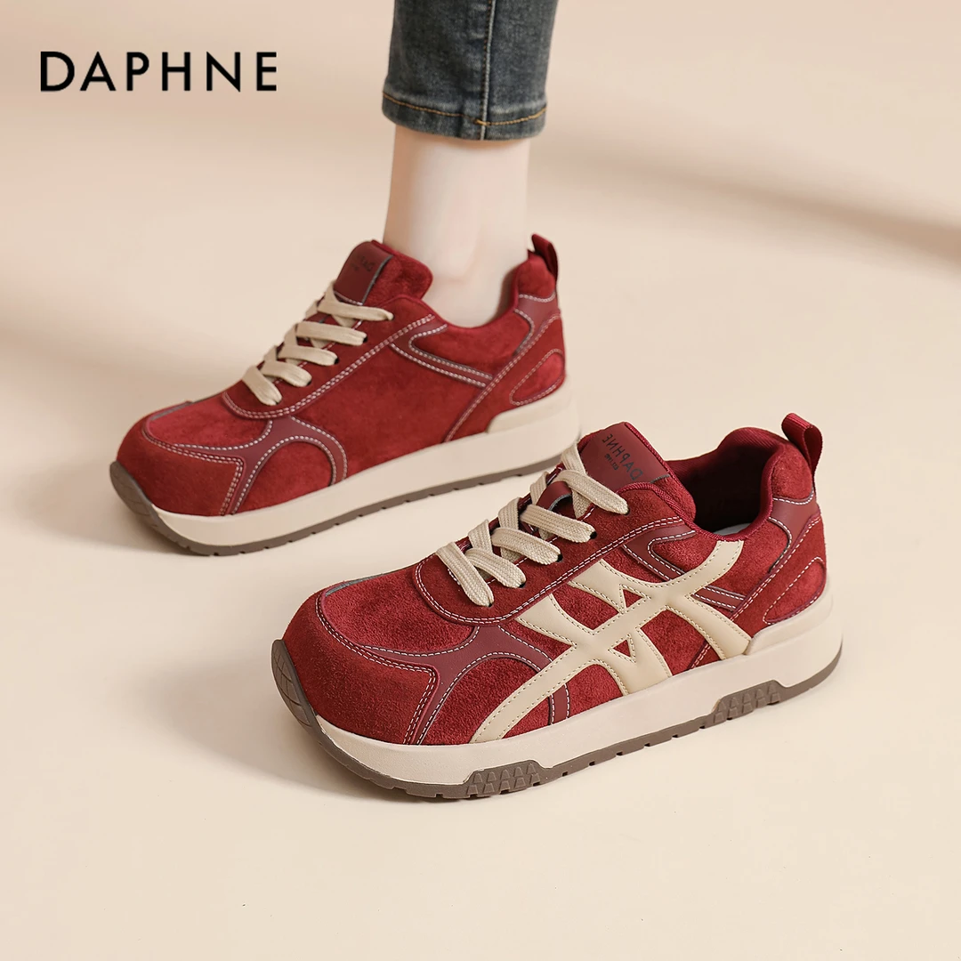 达芙妮红色德训鞋女秋冬季2025新款百搭休闲板鞋爆款今年流行女鞋