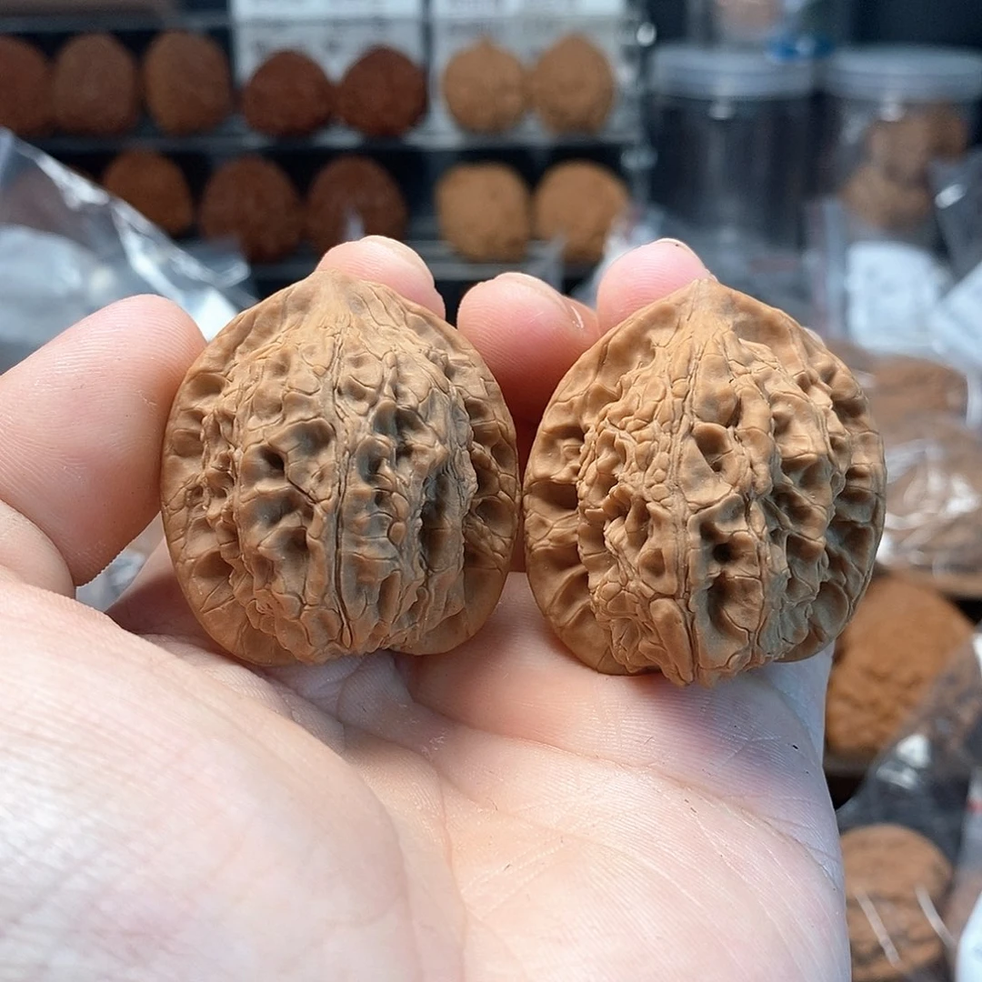 1文玩核桃蛇王37-279