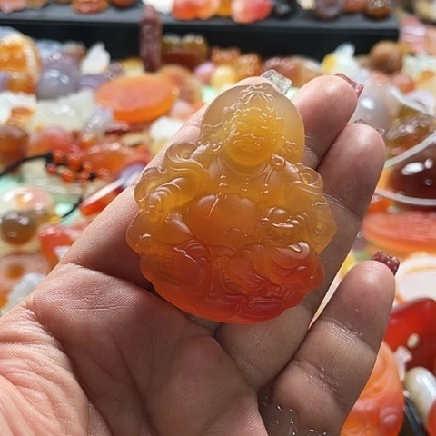 未镶嵌颈饰玛瑙/玉髓旷*玥