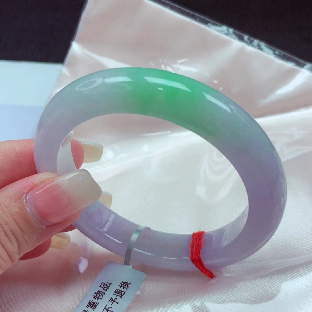 未镶嵌手镯翡翠手镯