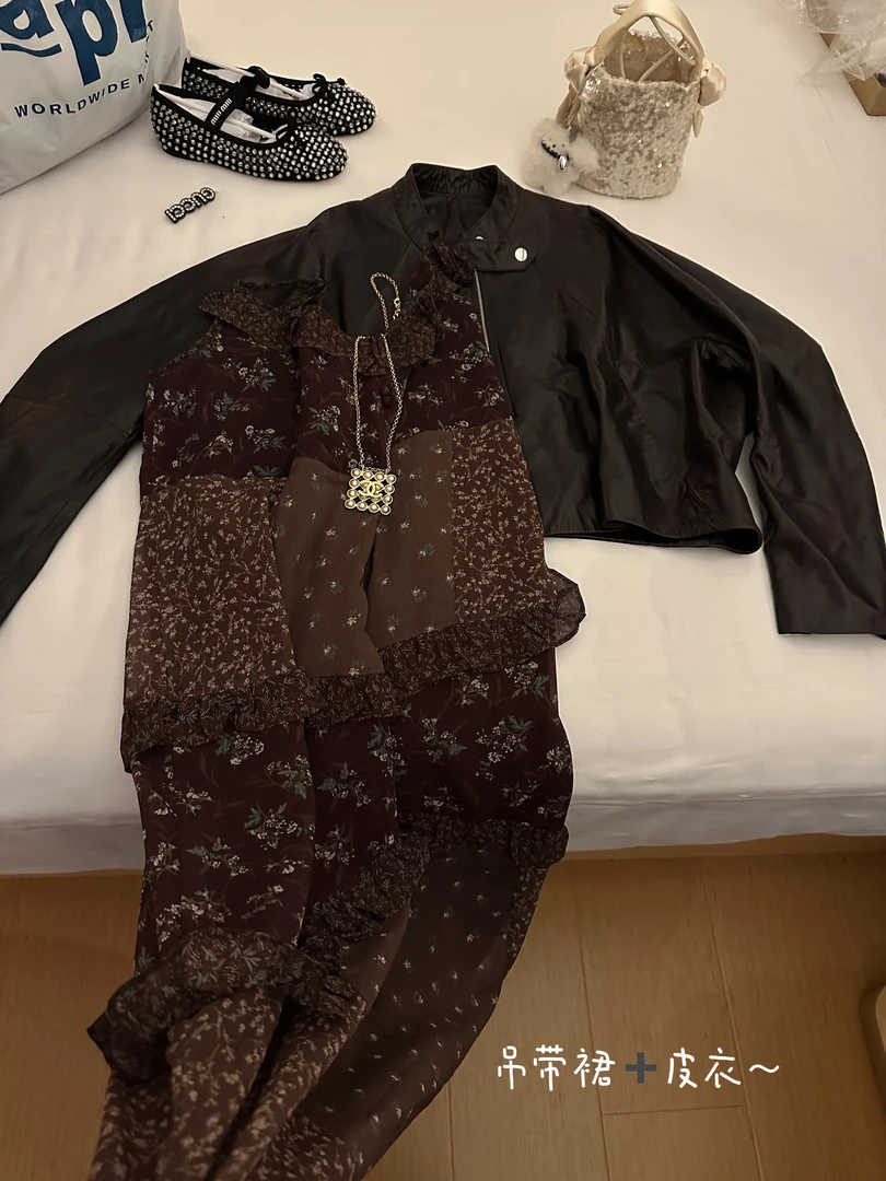 Buyfunny宝藏店铺~时髦百搭立领小皮衣外套～