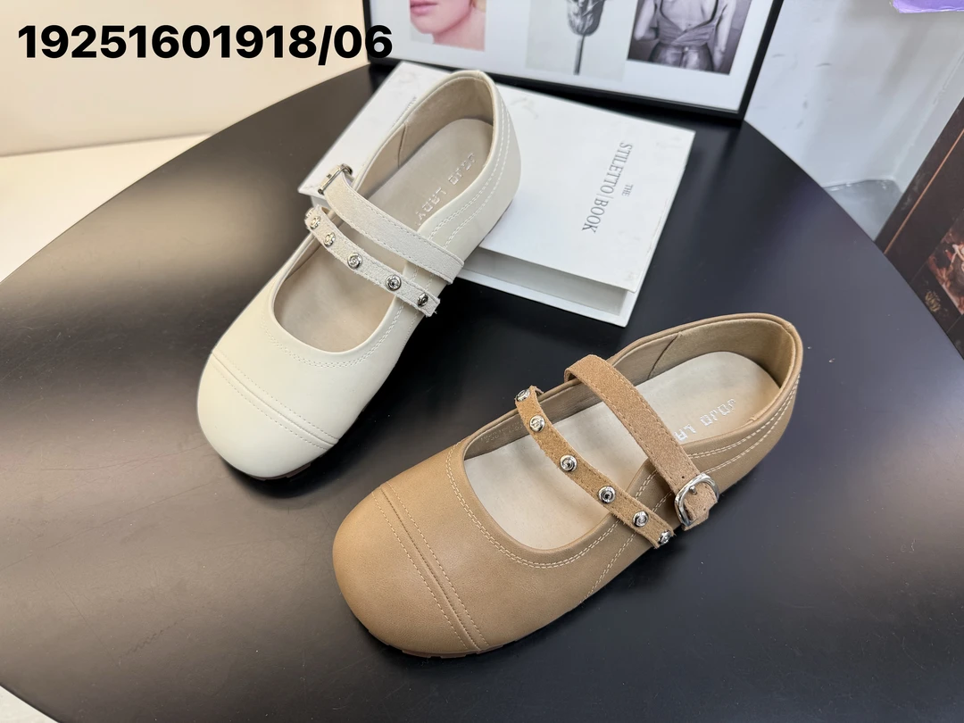 复古圆头浅口软底单鞋女2025新款秋软面平底玛丽珍孕妇奶奶鞋