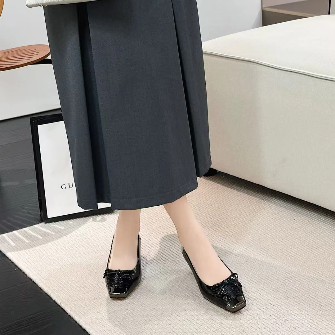 C7092 黑色 时尚方头2025新款舒适粗跟软底防踢浅口女单鞋