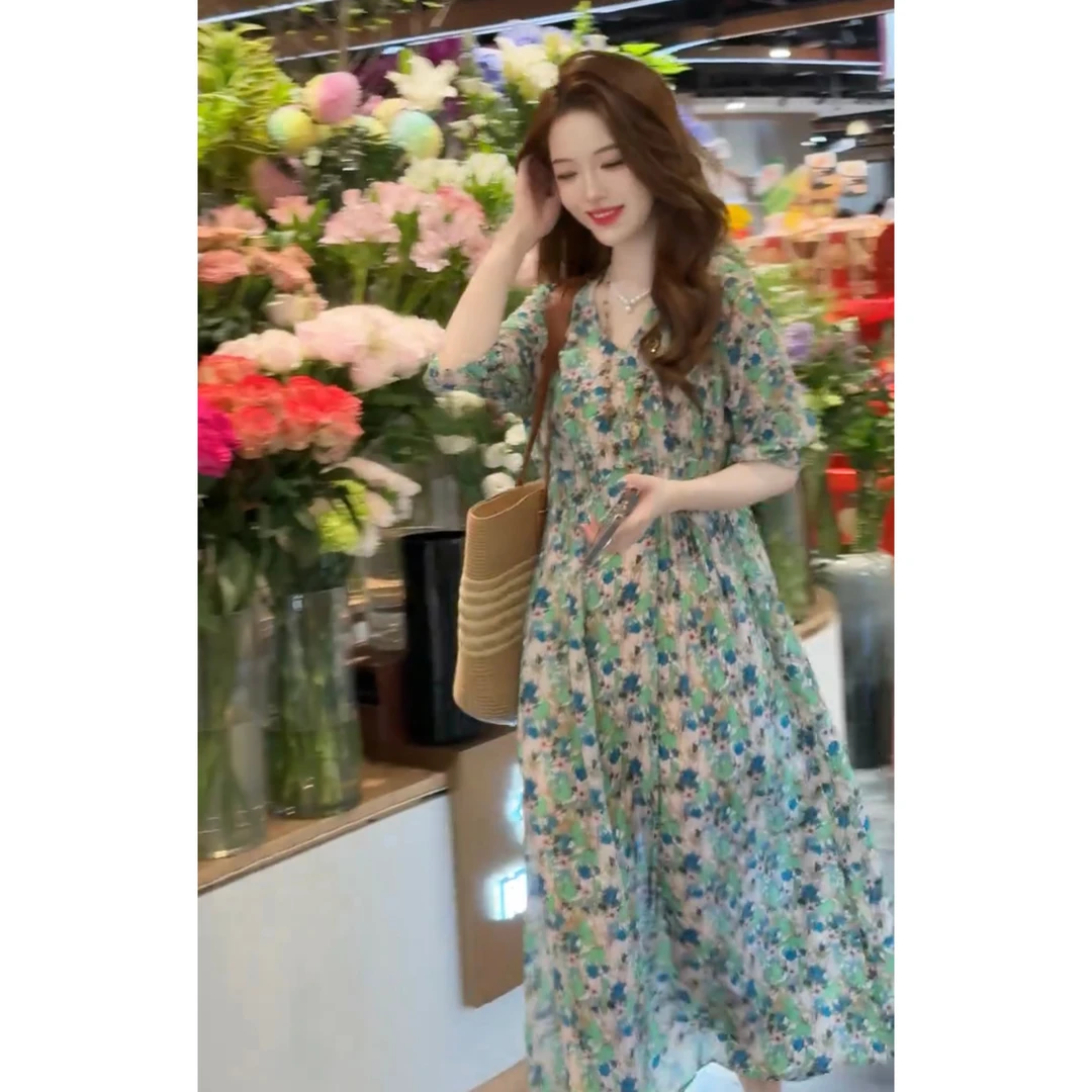 时尚气质碎花显瘦连衣裙夏季中长款印花甜美温柔风法式小清新裙子