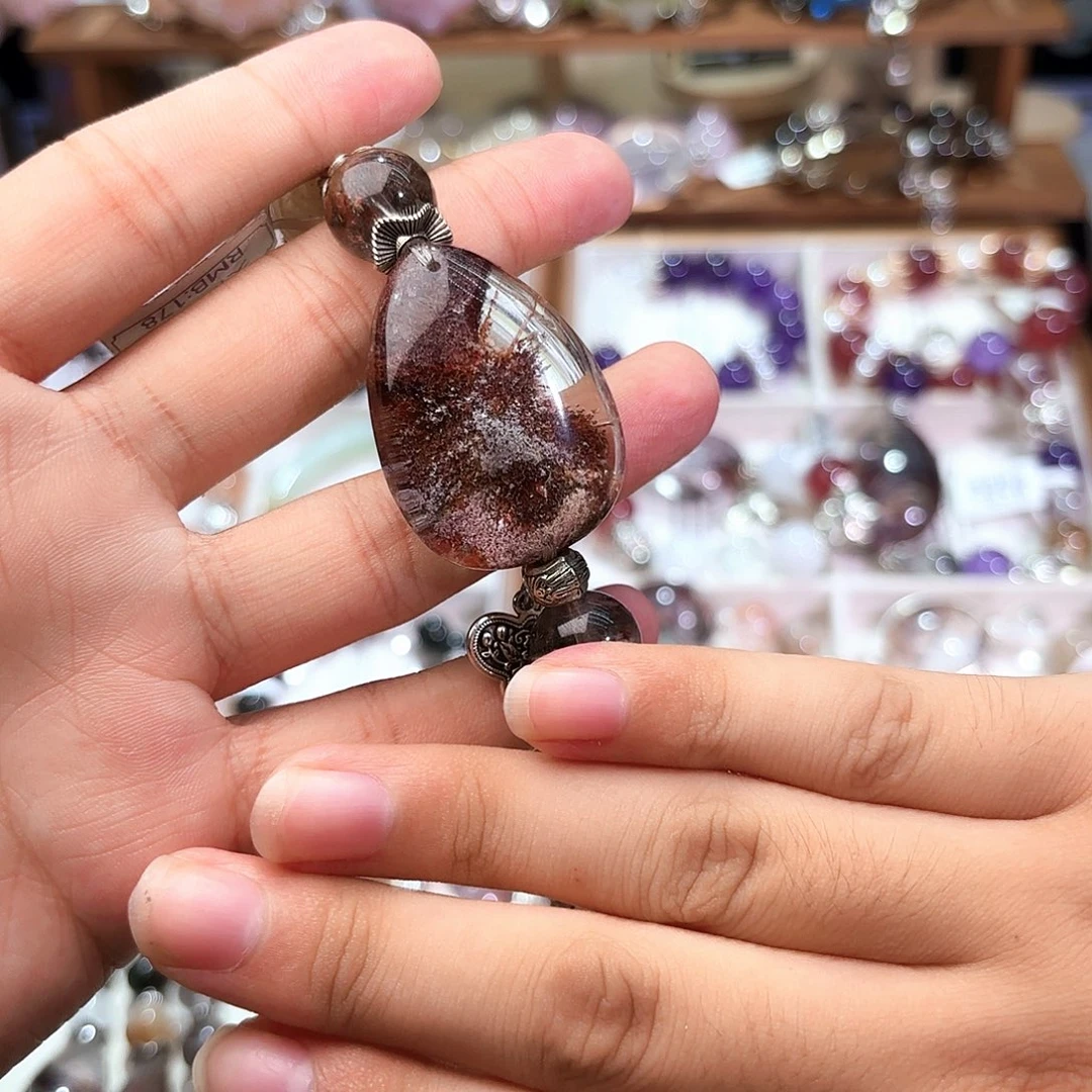 嫣***手串未镶嵌水晶水晶