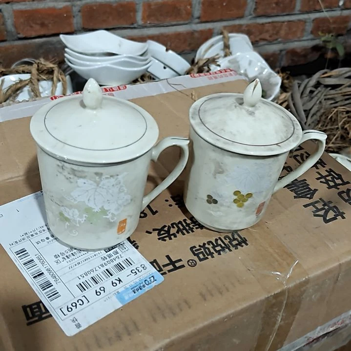 摆件陶瓷盘子碗啥都有