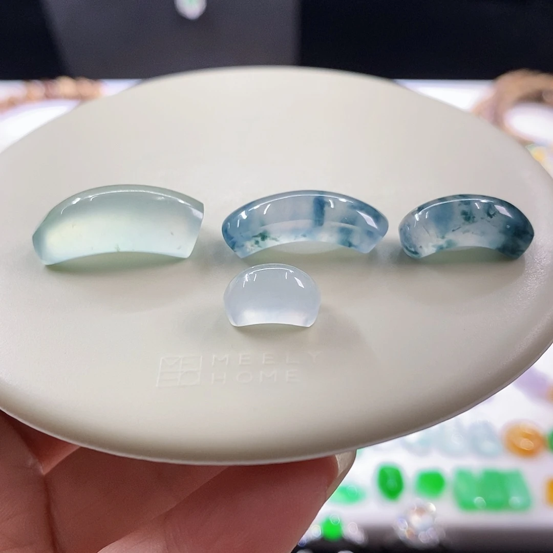 颈饰未镶嵌翡翠不同价格