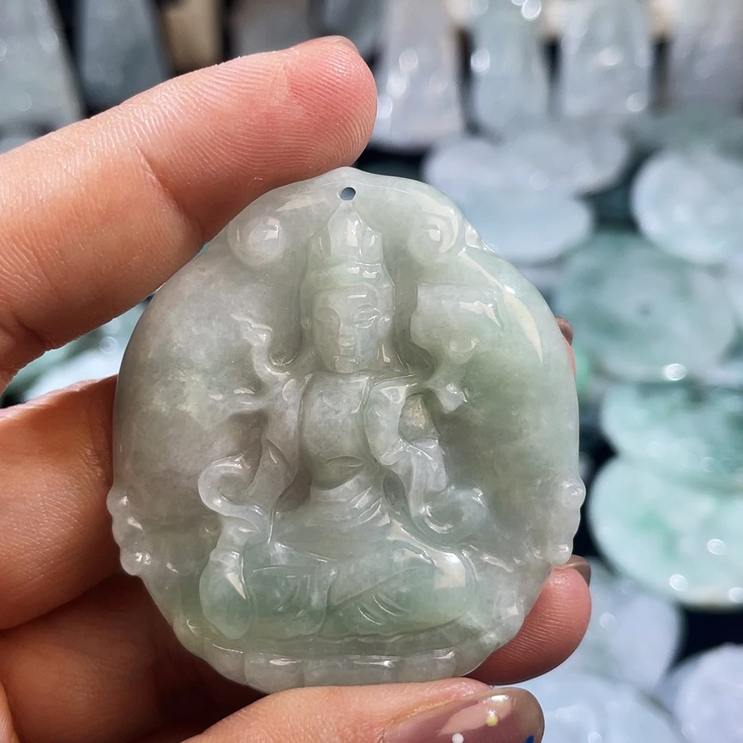 翡翠未镶嵌颈饰普