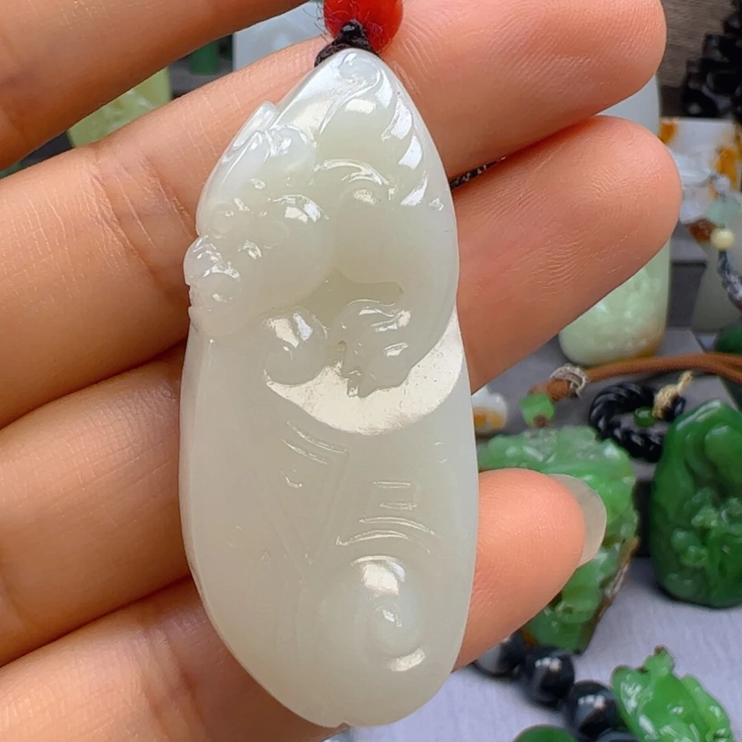 和田玉未镶嵌颈饰