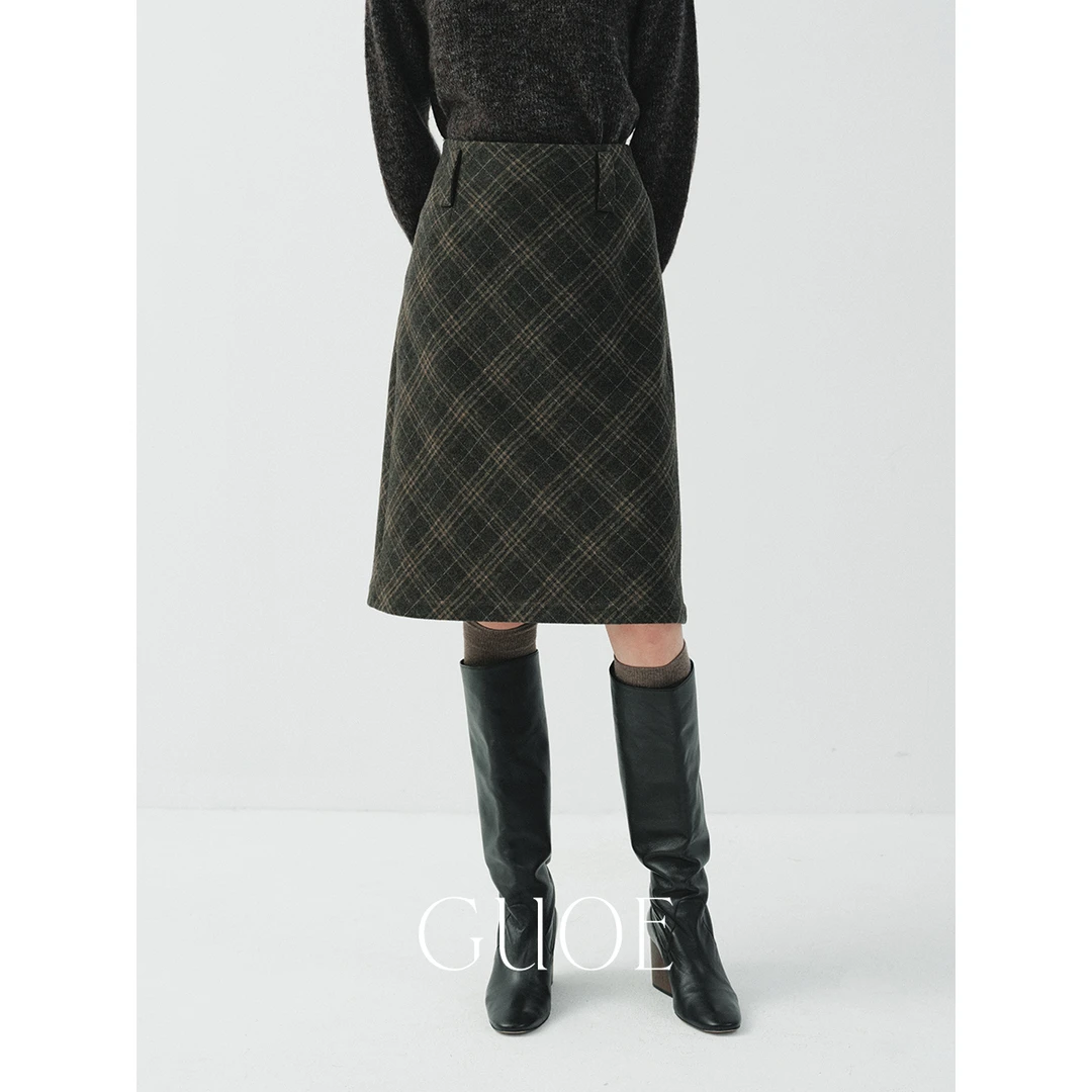 GUOE/摩登造型 复古羊毛斜裁气质显瘦小A字格纹毛呢半身短裙33290