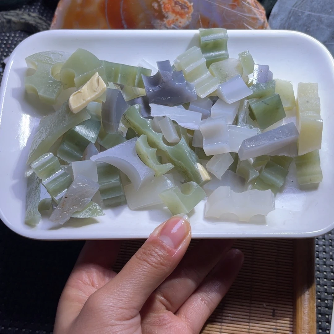 未镶嵌和田玉车挂