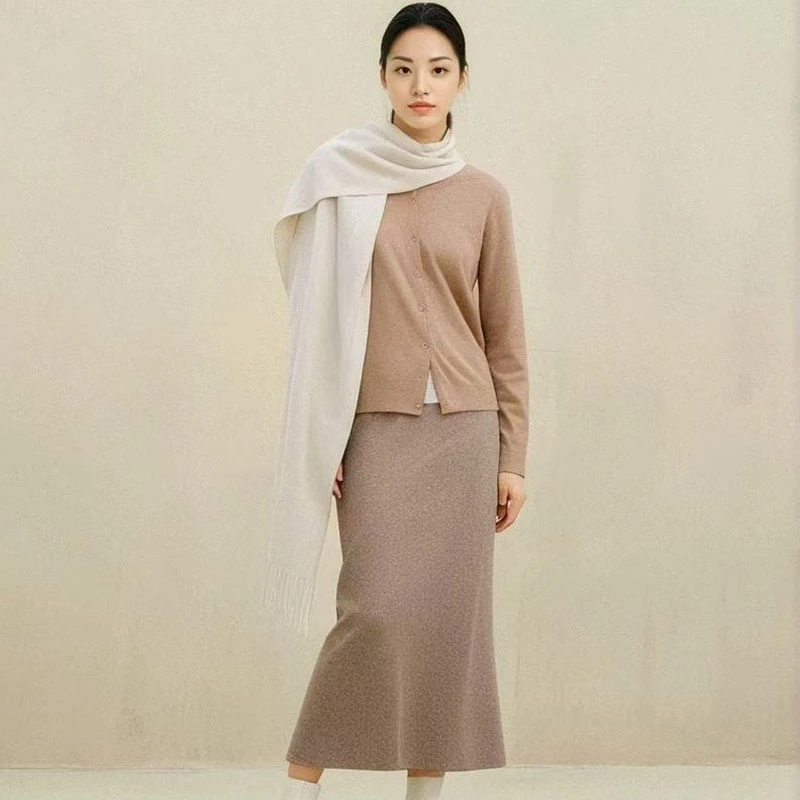 2025新款鄂尔多斯市纯羊绒围巾女式冬季保暖羊毛围脖纯色男士秋天