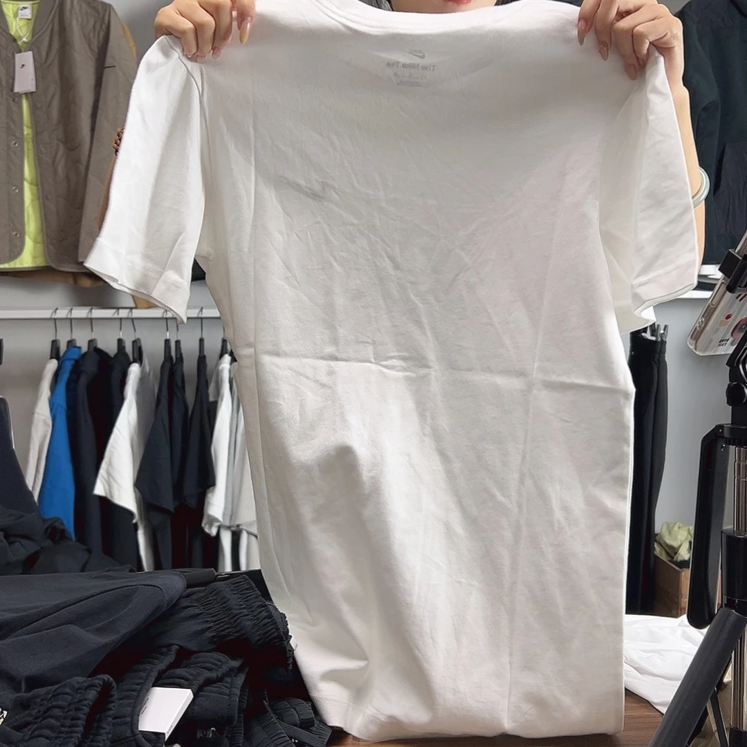 0508白色短袖L码 130-150不退换
