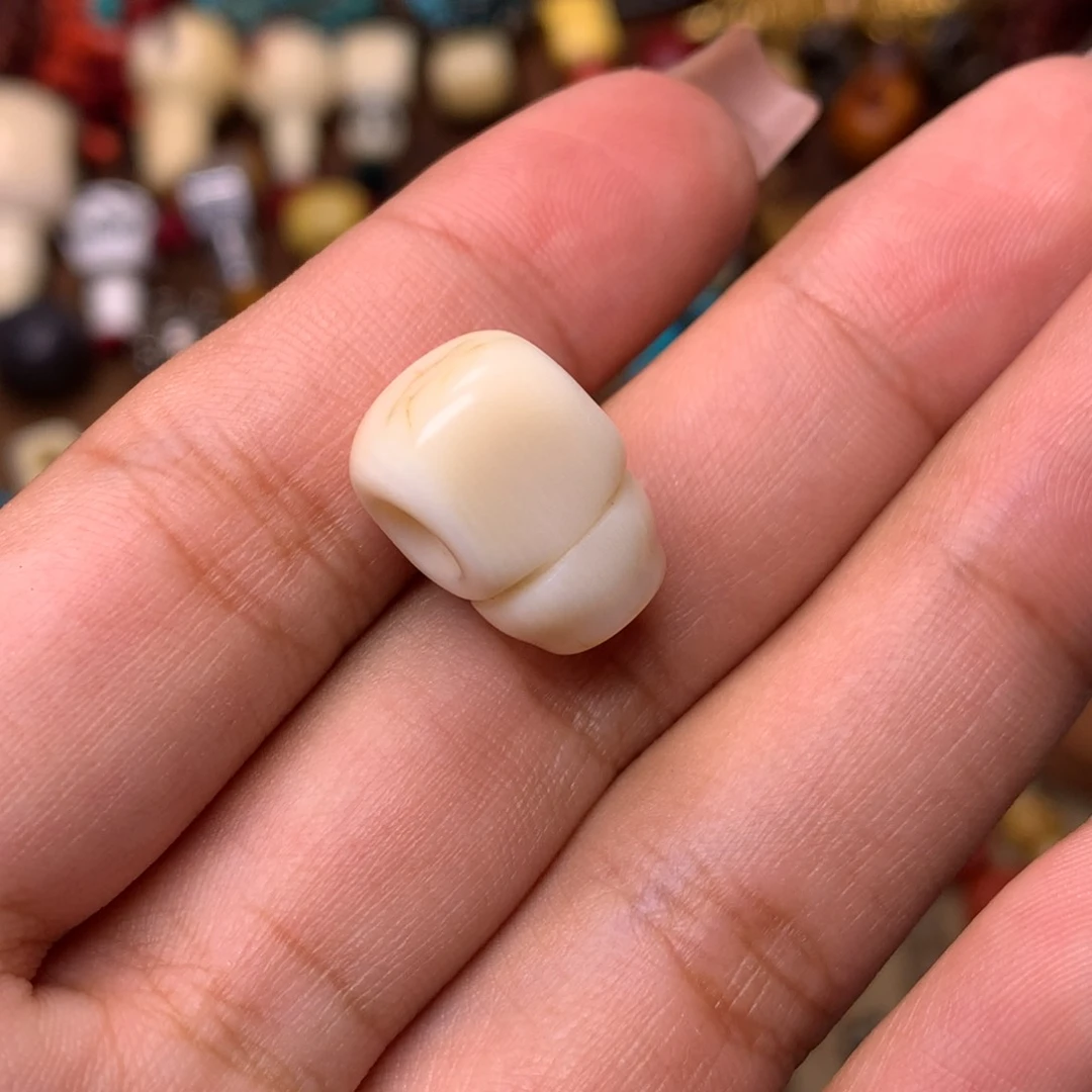 柏香籽/百香籽吊坠朱*岁