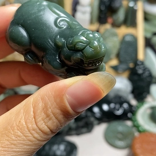 未镶嵌和田玉（糖玉）珠宝半成品