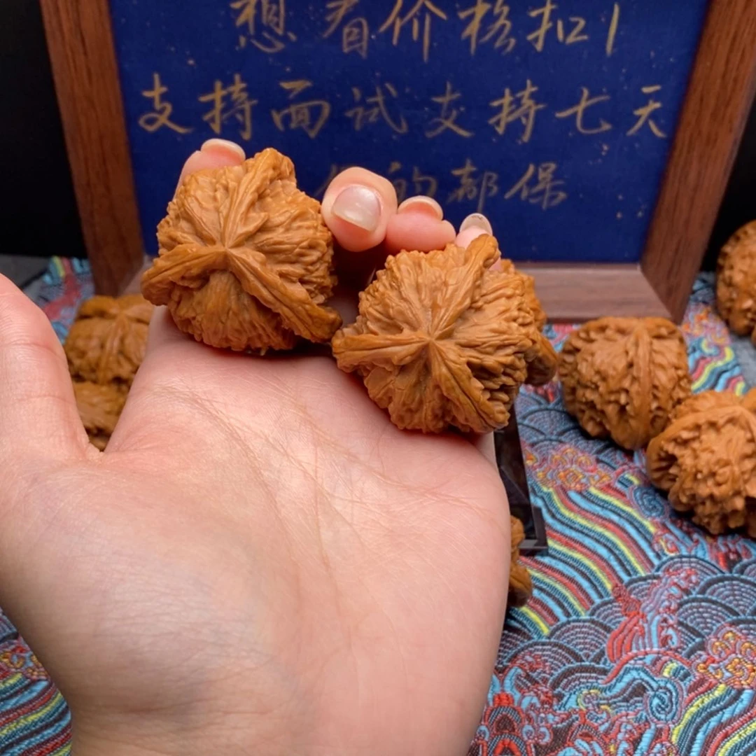 【闪购商品】尘*丶白狮