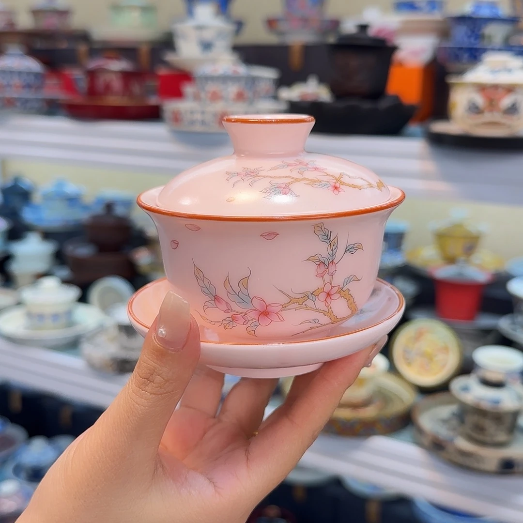 我们都在努力着改变自己和