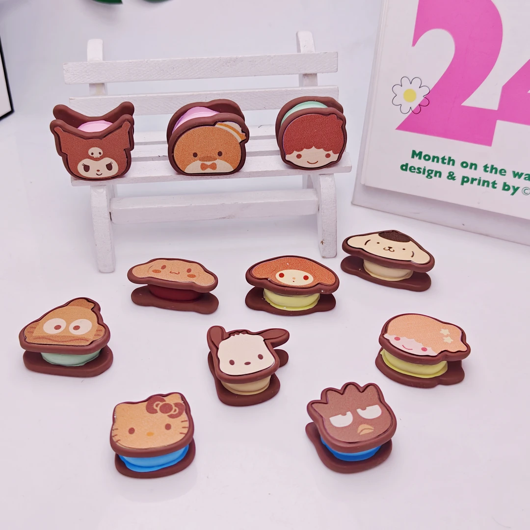 新款卡通三丽鸥夹心饼干diy饰品配件车载小摆件钥匙扣挂件潮玩