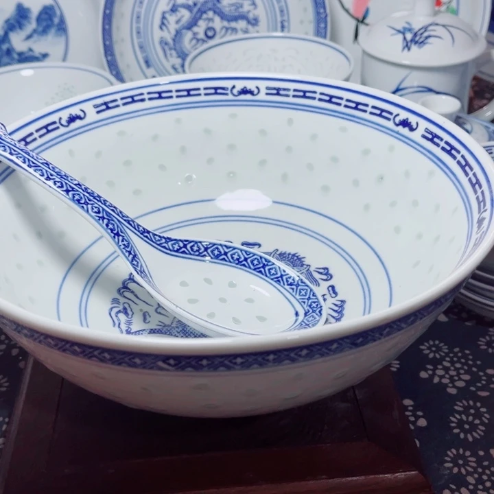 青花玲珑10寸汤碗龙纹带勺子