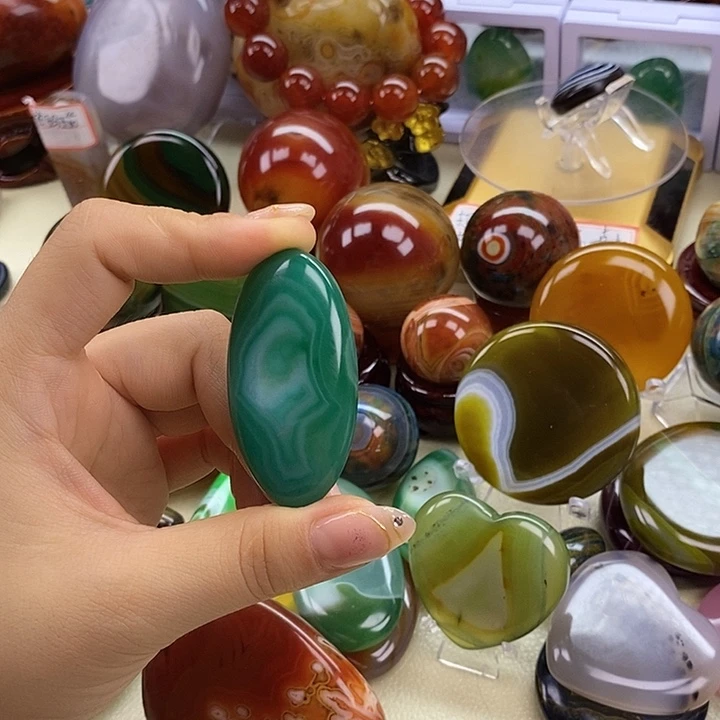 未镶嵌玛瑙/玉髓珠宝奇石