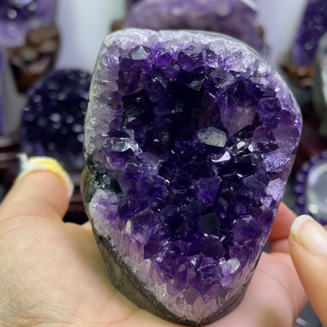 紫晶大型摆件（非配饰）未镶嵌