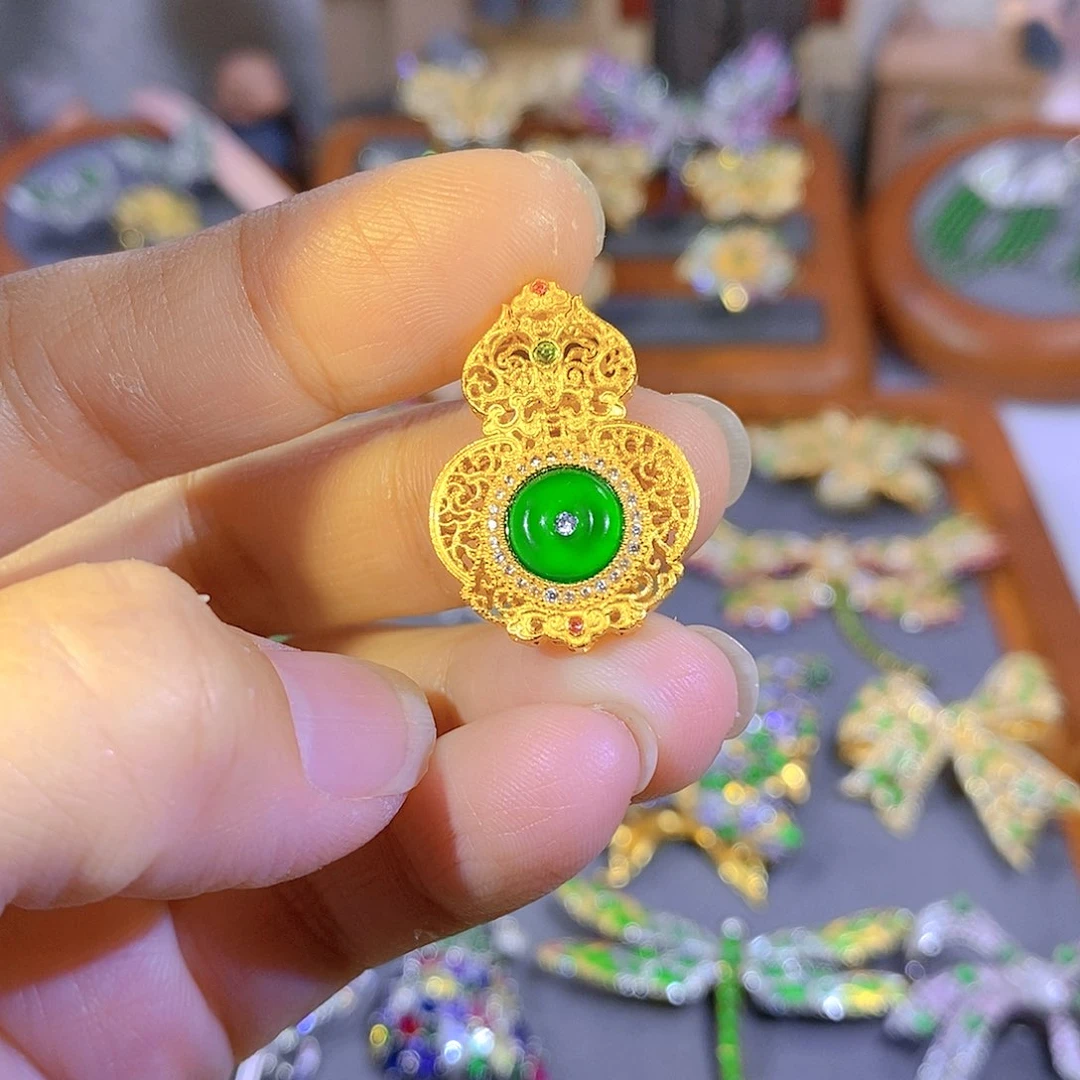 颈饰银S925镶嵌翡翠