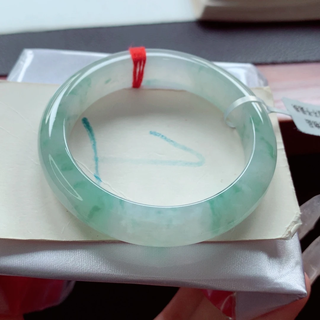 翡翠手镯未镶嵌天然缅甸翡翠A货手镯