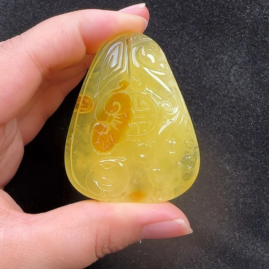 蜜蜡未镶嵌珠宝奇石