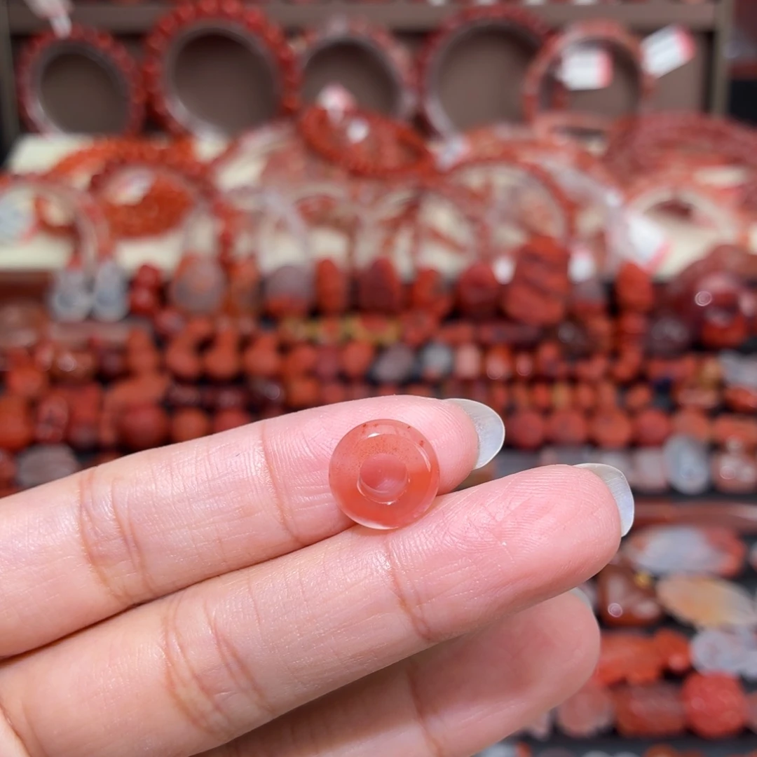 南红玛瑙未镶嵌颈饰甜甜圈12+