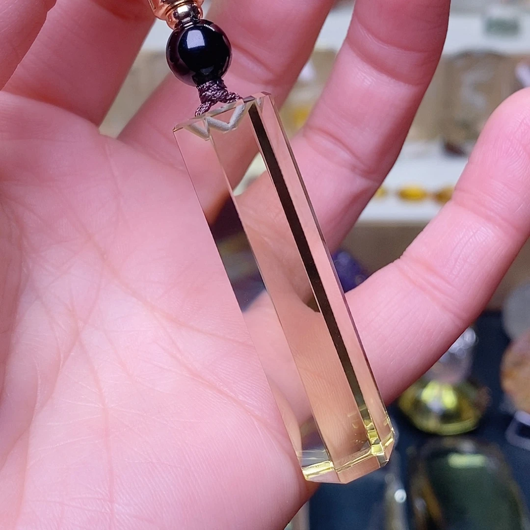 水晶吊坠(赠链)未镶嵌