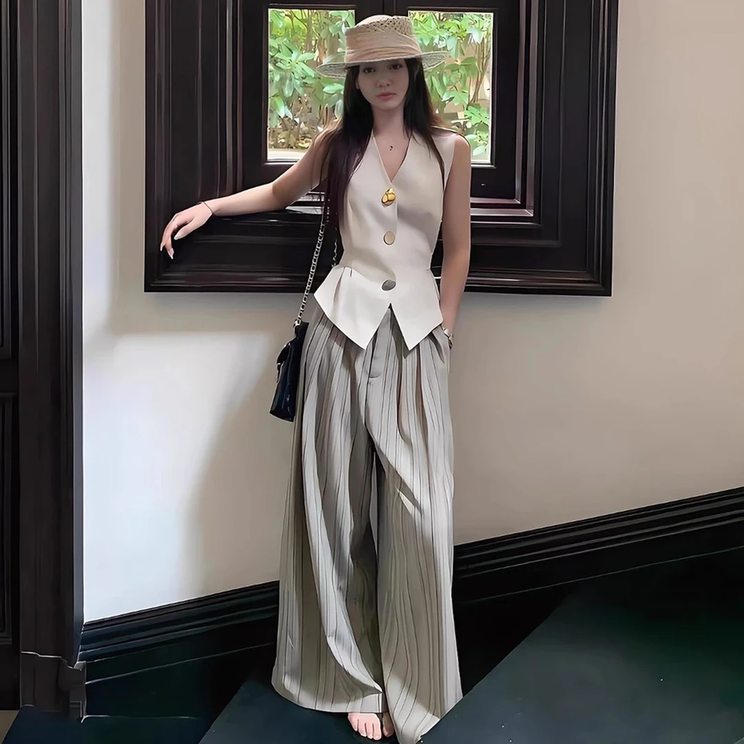 时尚套装女2025夏季新款洋气减龄显瘦V领马甲上衣阔腿裤两件套潮