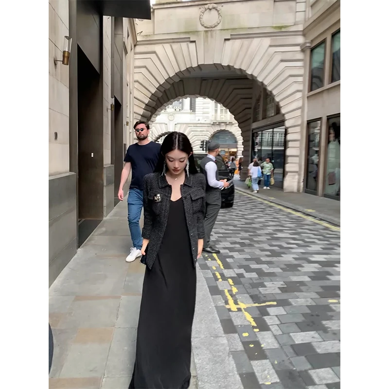 韩系气质女神2025春季新款chic网红同款简约通勤风吊带连衣裙女