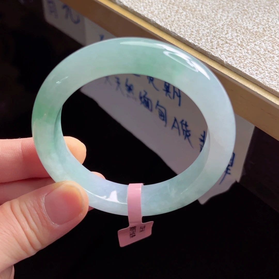 翡翠未镶嵌手镯手镯