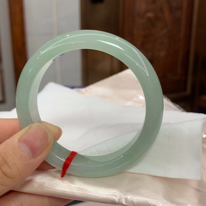 翡翠手镯未镶嵌翡翠手镯未镶嵌54.7圈口