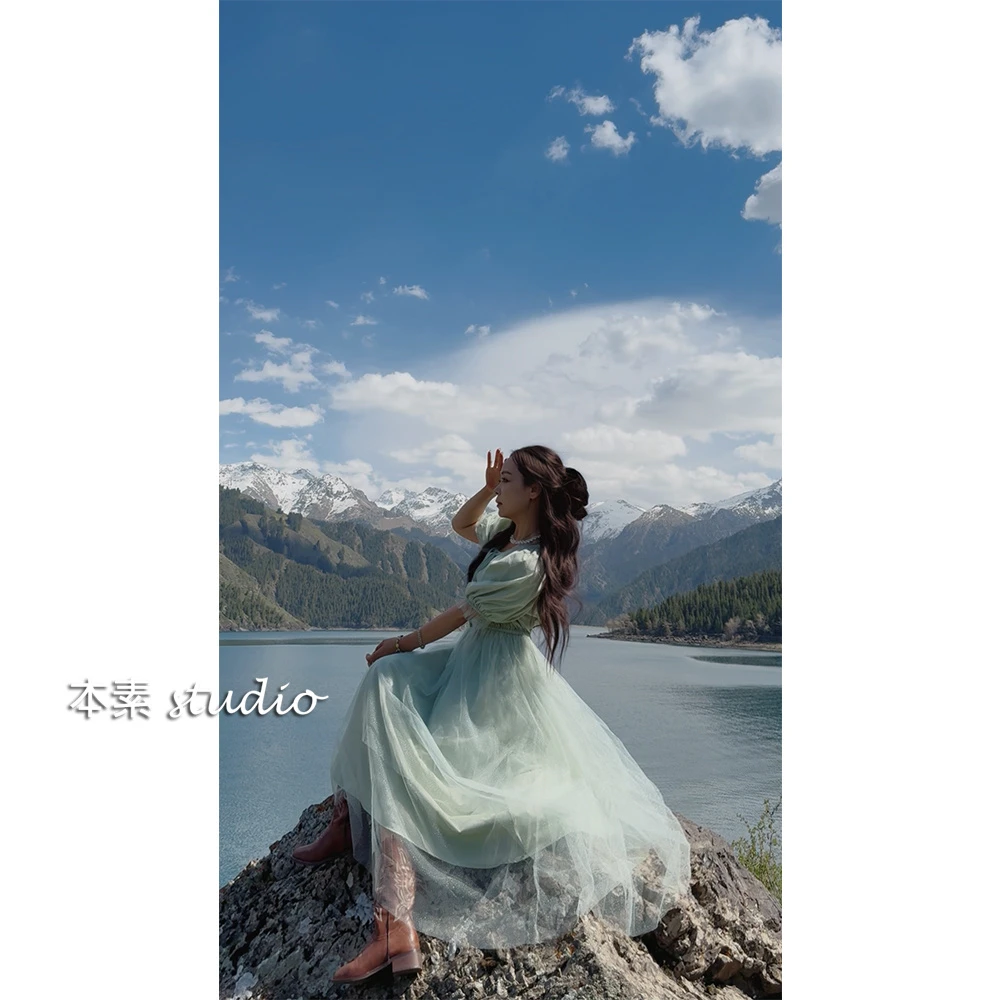 奔赴山海MNY2642烫银网纱拼接腰部松紧蝴蝶结圆领短袖连衣裙