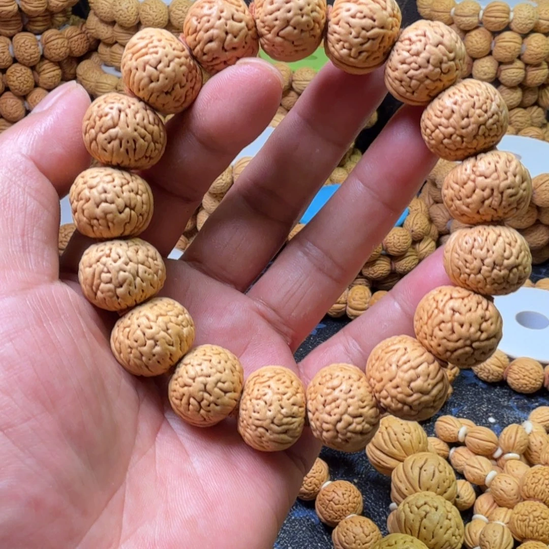 王***️桃核吊坠苹果手串