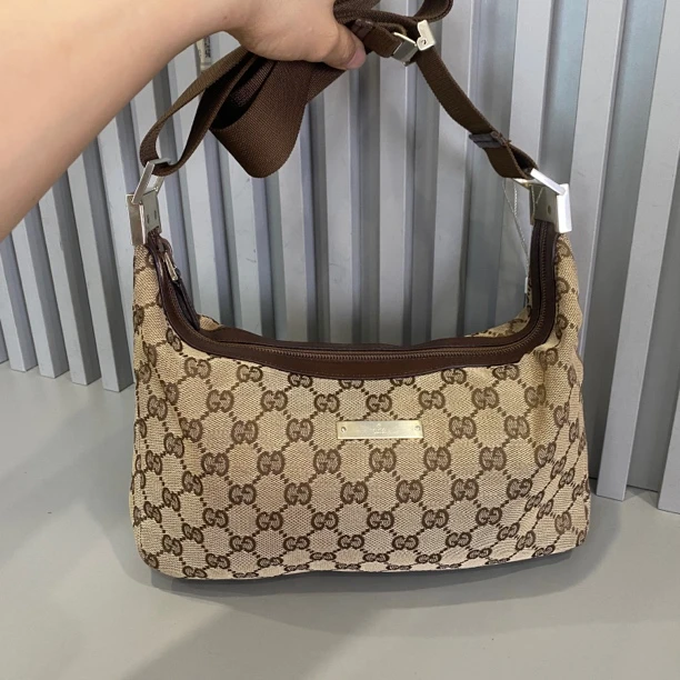 95新 GUCCI/古驰 兔兔奢G/古驰斜挎包/250504012