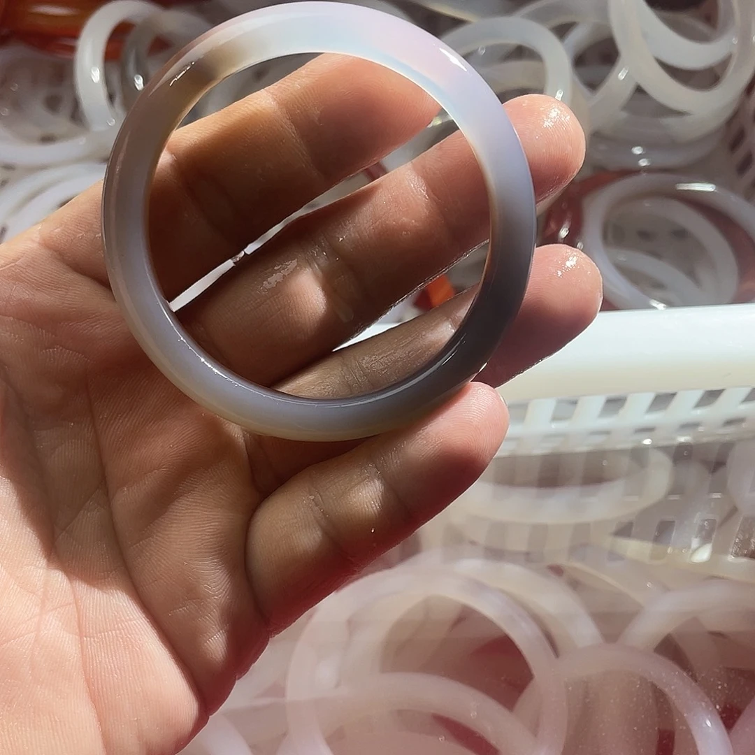 玛瑙/玉髓未镶嵌手镯