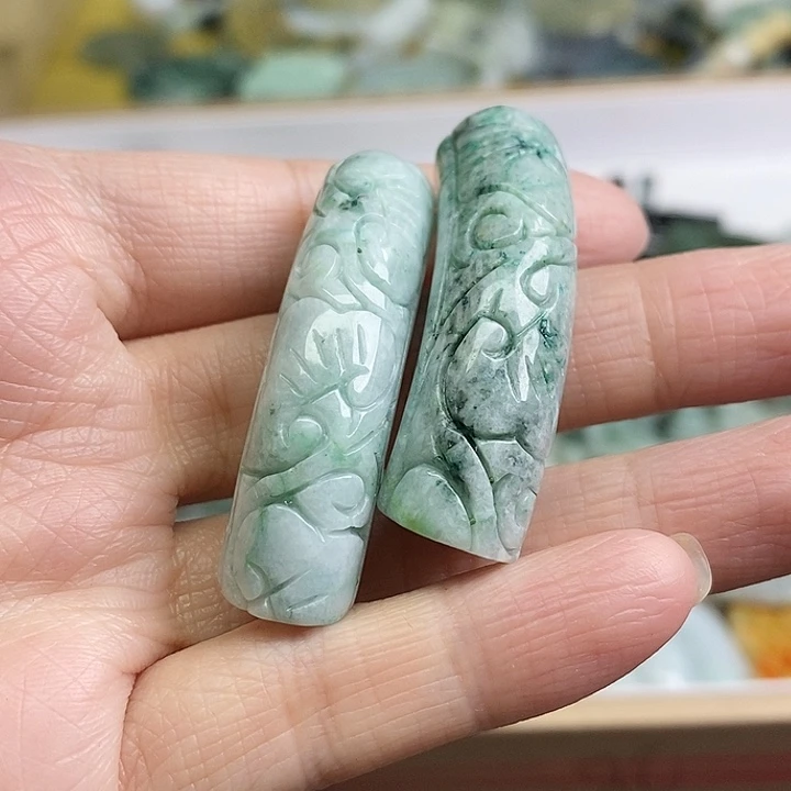 翡翠未镶嵌颈饰天然翡翠26