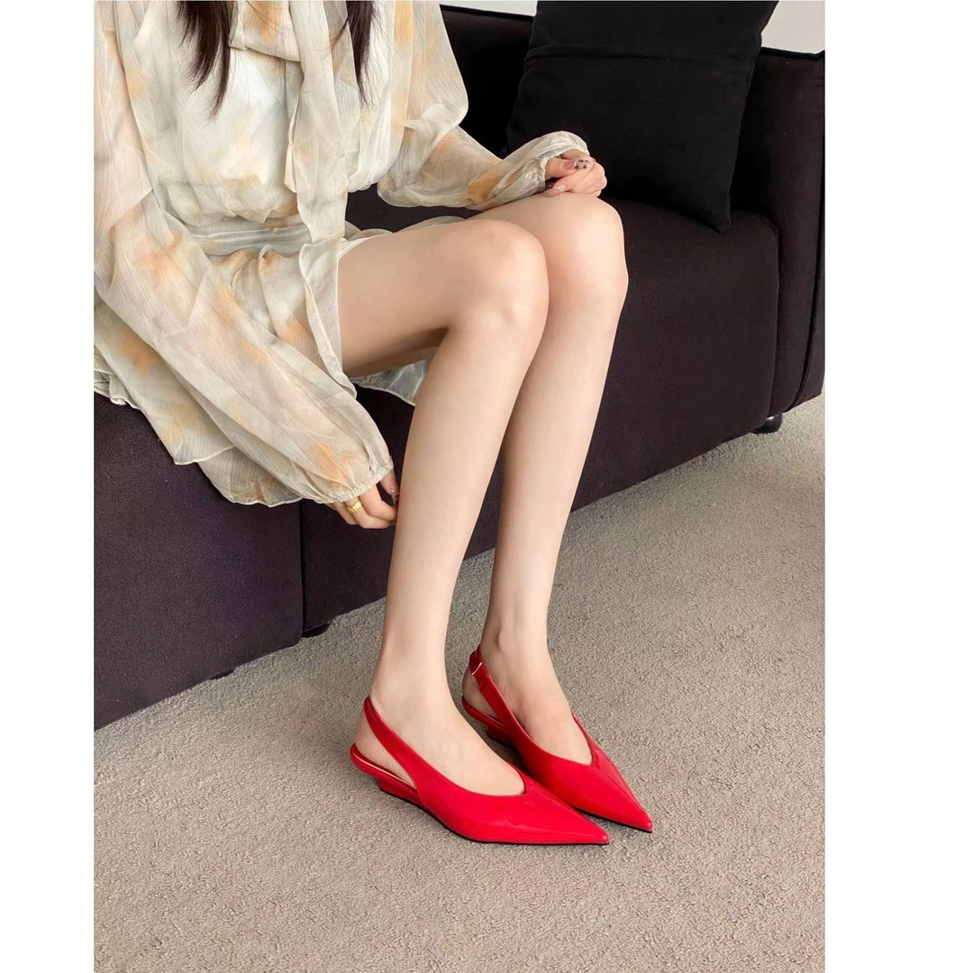 夏季新款百搭复古漆皮包头凉鞋简约后拌带坡跟时尚配裙子凉鞋 AM