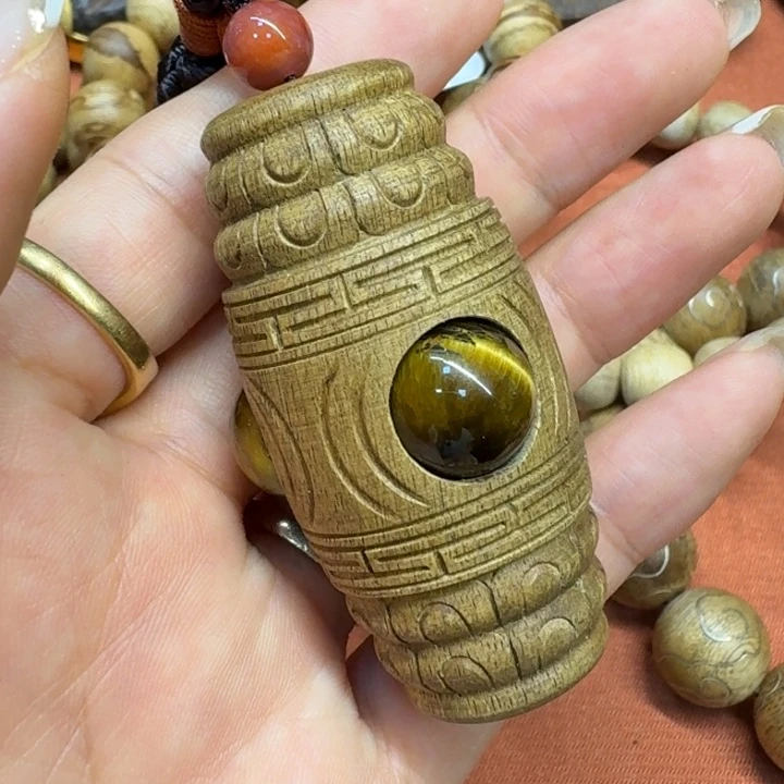 大叶紫檀（黑酸枝木类）