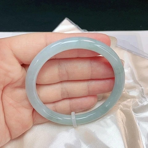 【闪购商品】翡翠手镯未镶嵌美人条54.8