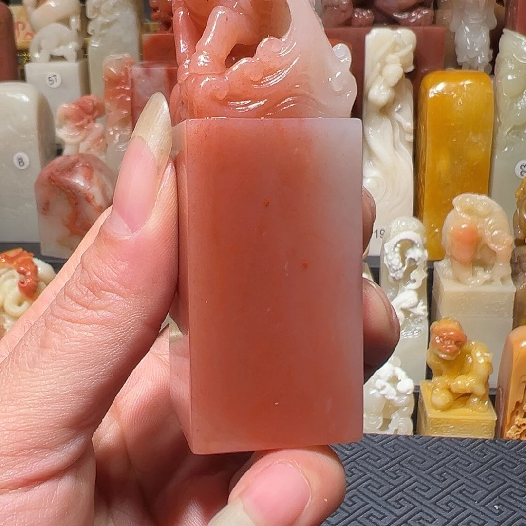 老挝石玩***岚寿山石批发