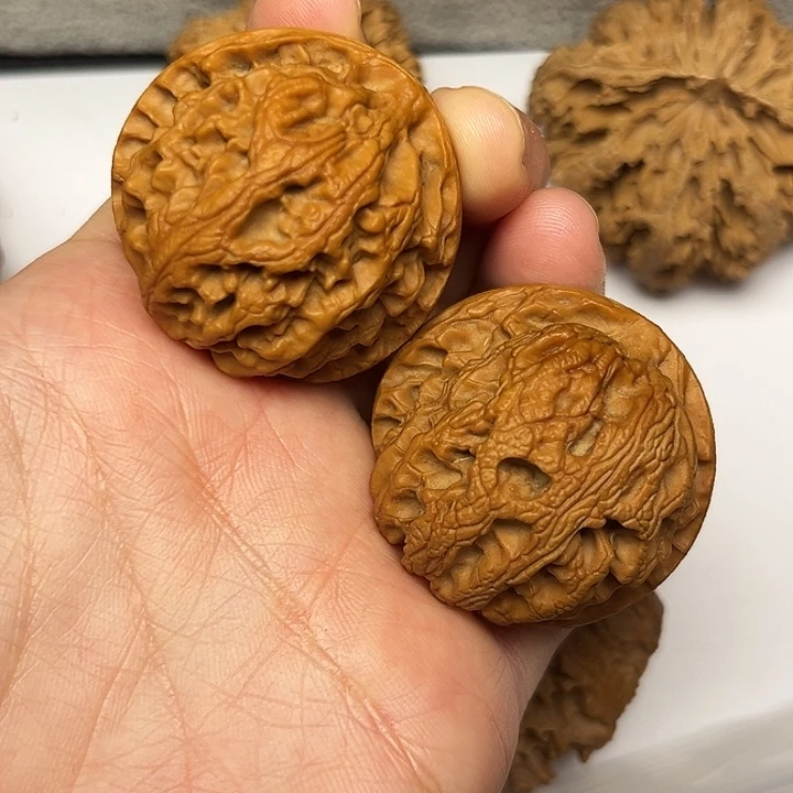 秦岭文玩核桃核桃