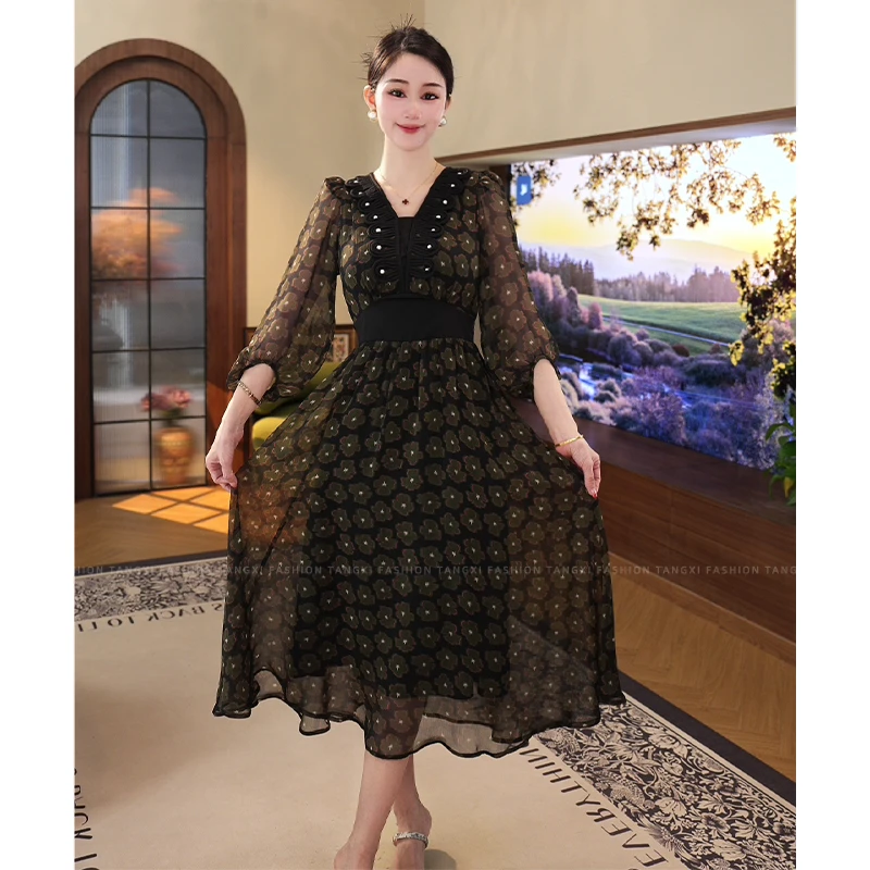 唐熹2025春秋新款【DD-X2513】高级感轻奢气质小众V领黑色连衣裙子