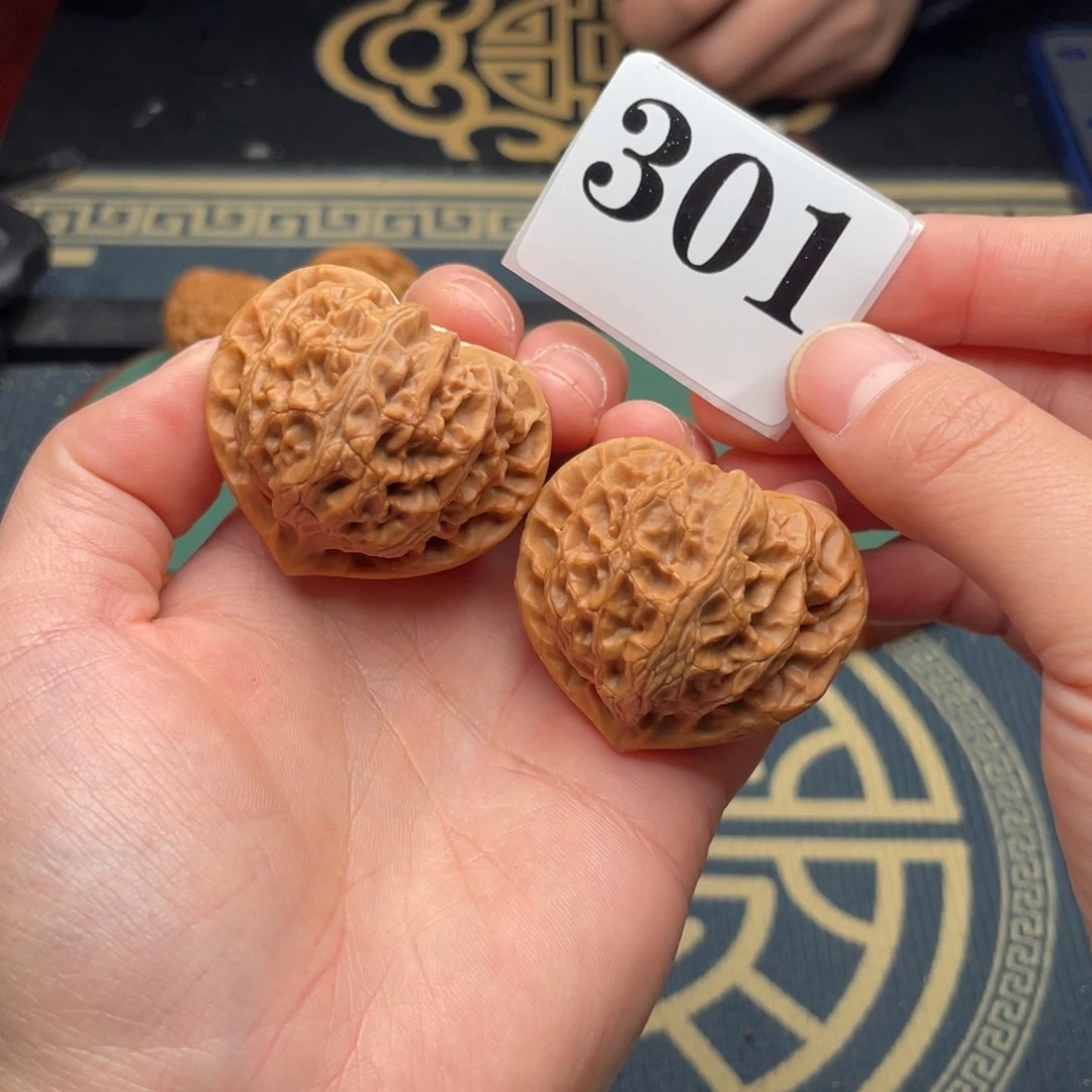 桃核吊坠42桃心宫灯301号