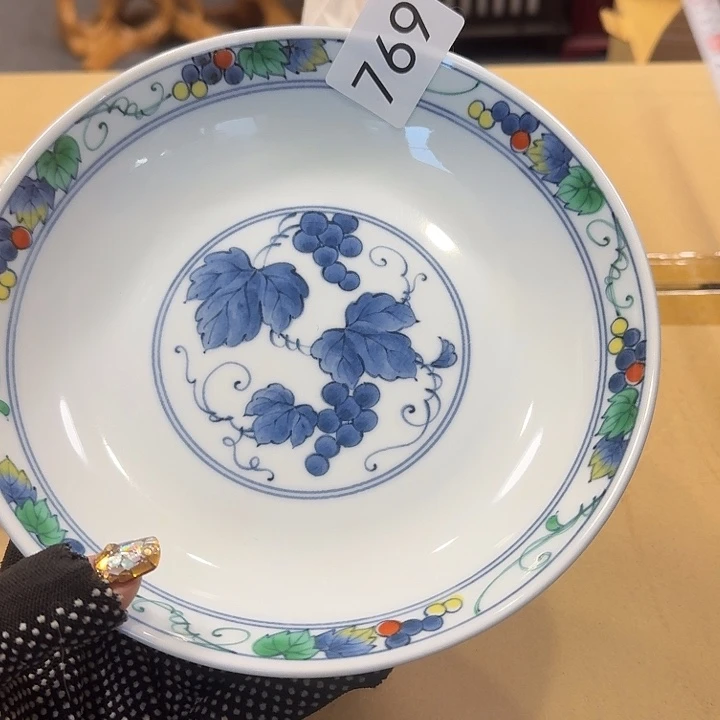 瓷片很好看的小盘子